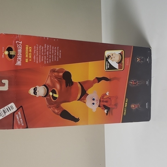 DISNEY PIXAR INCREDIBLE 2   | Mr. Incredibles and  Jack-Jack  Figurine - Picture 3 of 8